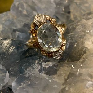 10k Gold & Aquamarine vintage/antique Shield Ring